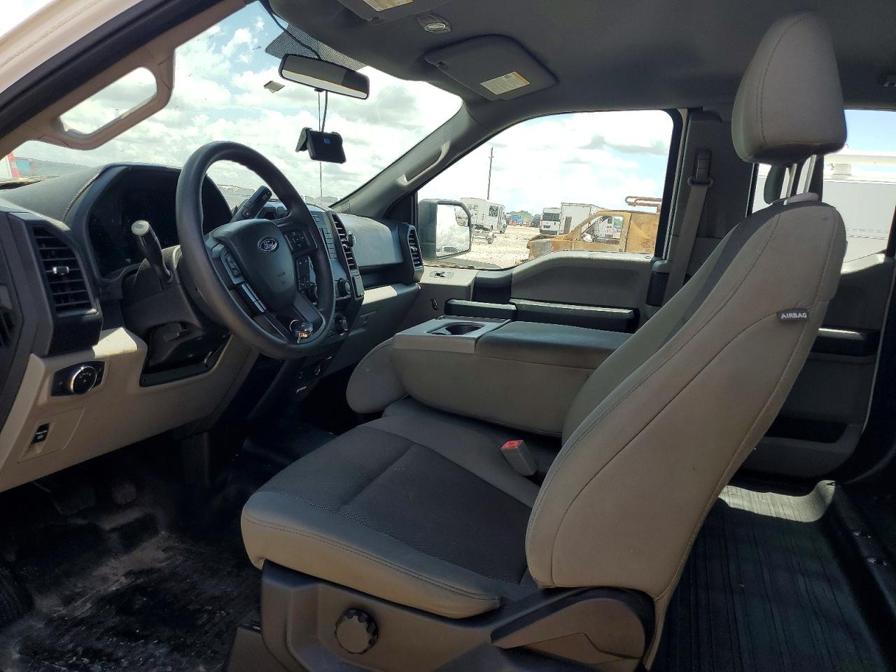 Ford F-150 Super Cab