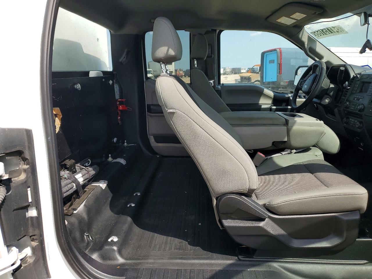 Ford F-150 Super Cab