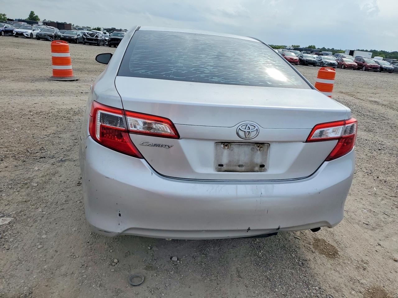 Toyota Camry L