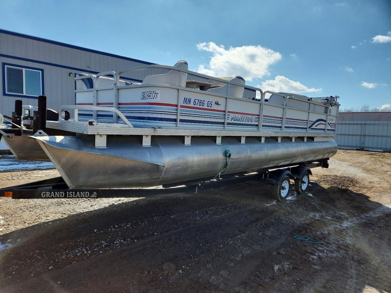 Salvage Manitowoc Boat Image