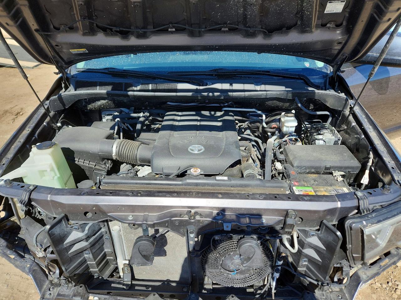 Toyota Sequoia Sr5