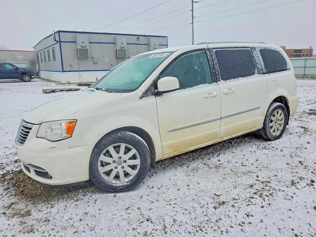 Salvage Chrysler Minivan Image