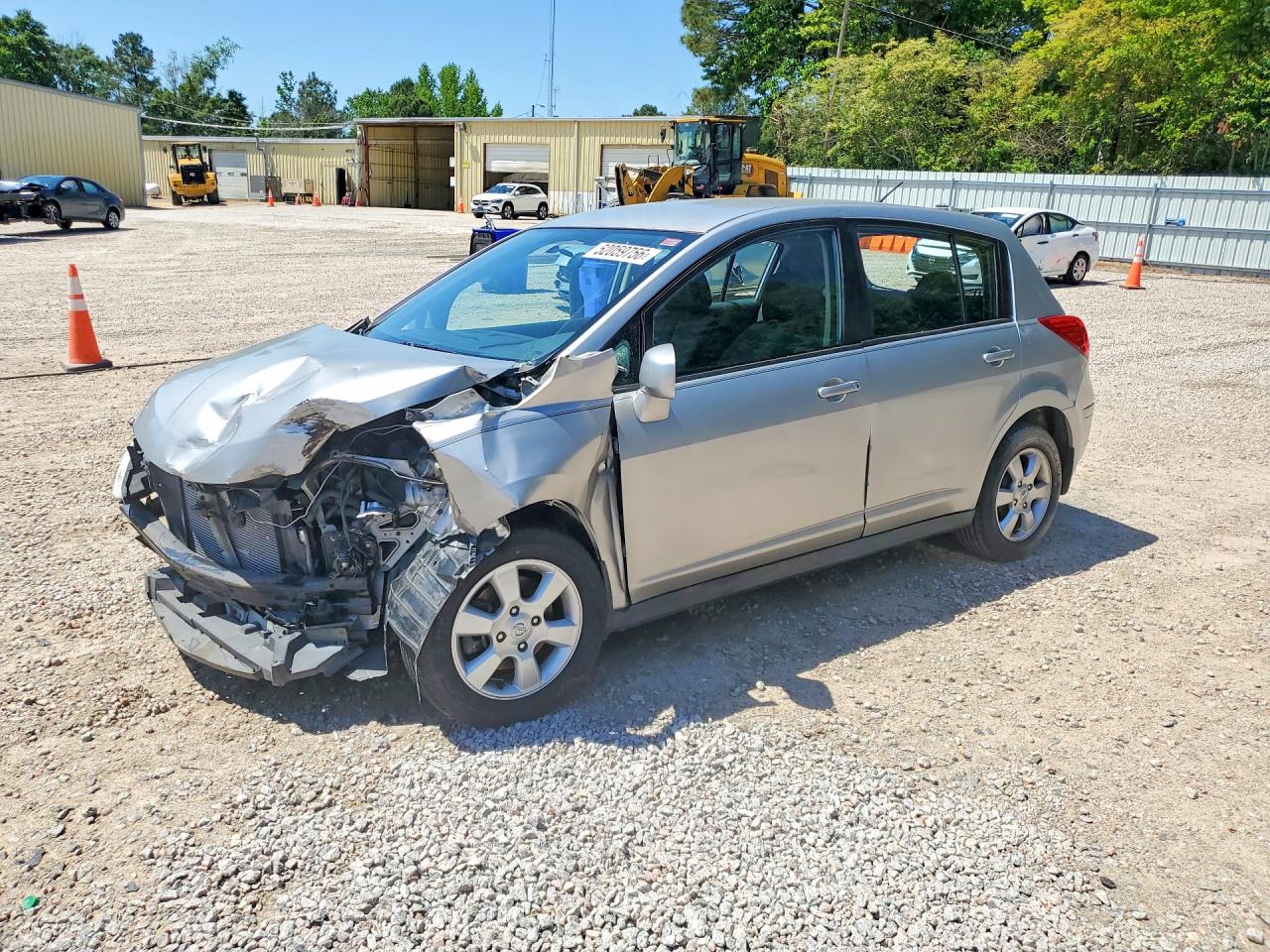 Salvage Nissan Versa Image