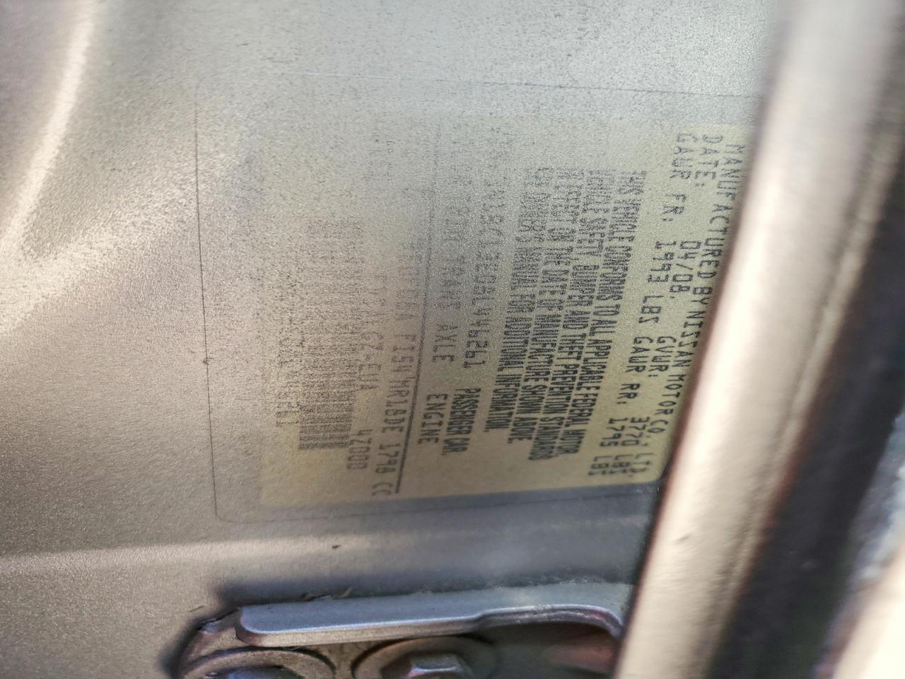 Nissan Versa 1.8 S