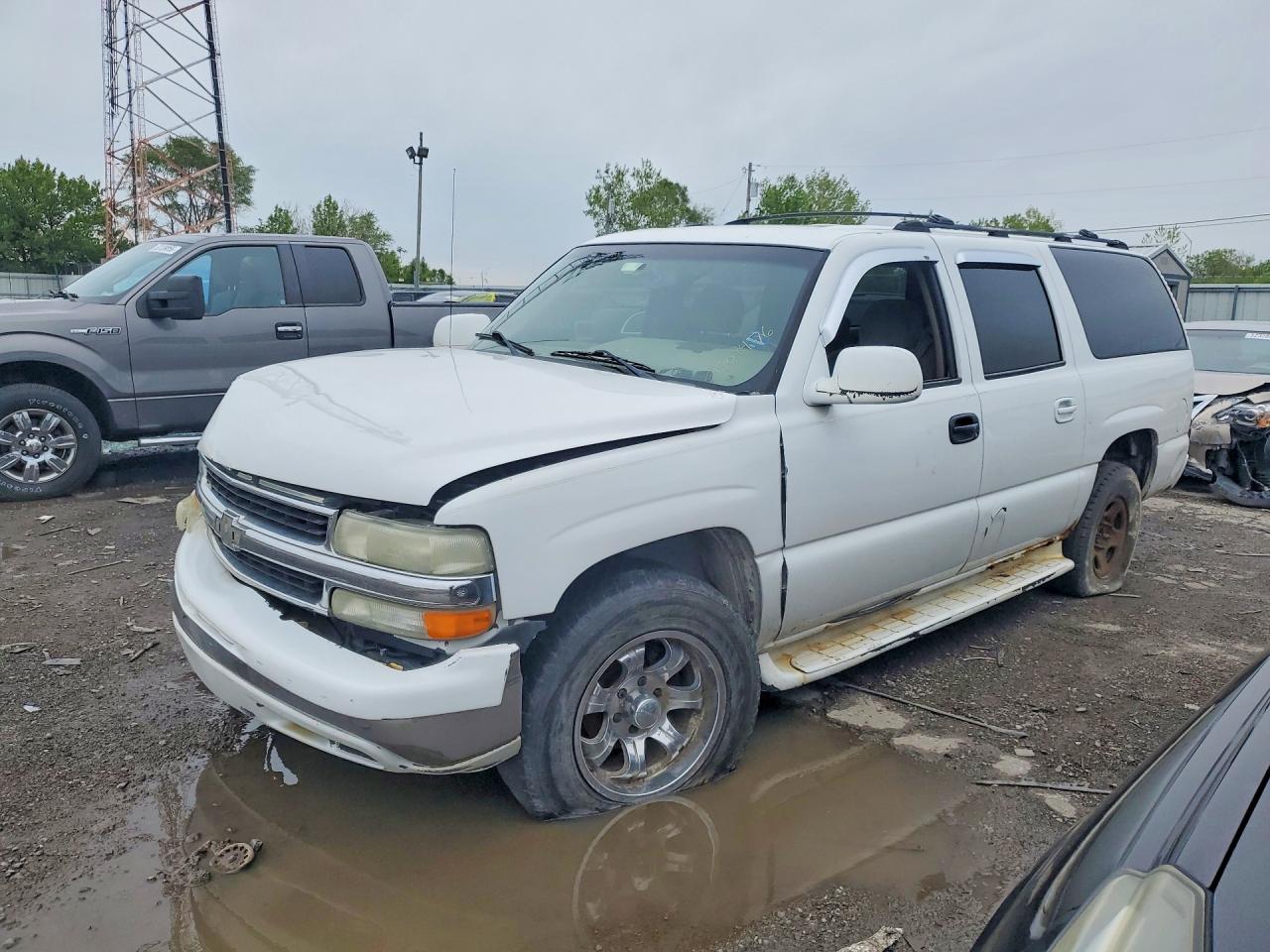 Salvage Chevrolet Suburban Image