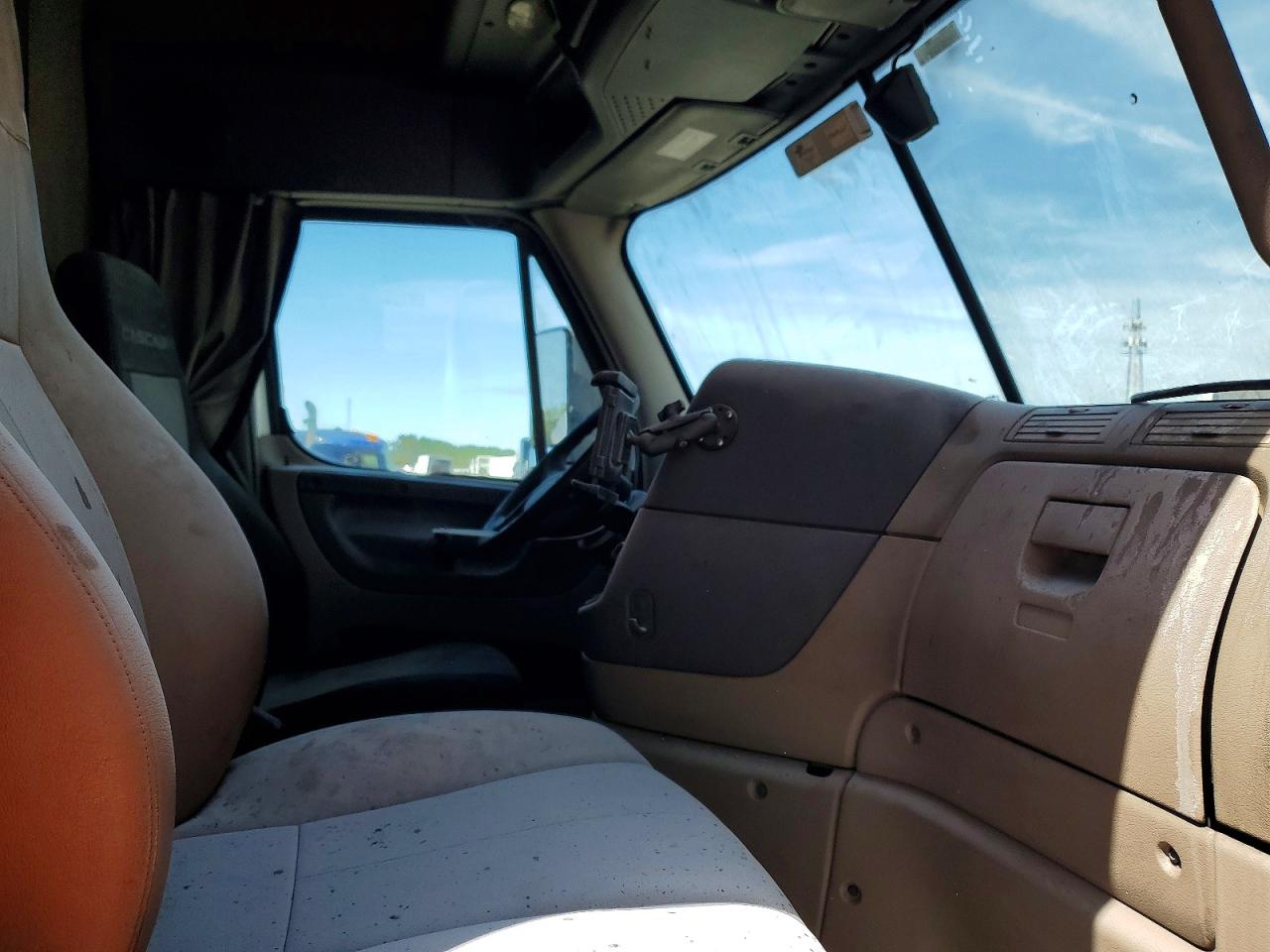 Freightliner Cascadia 125