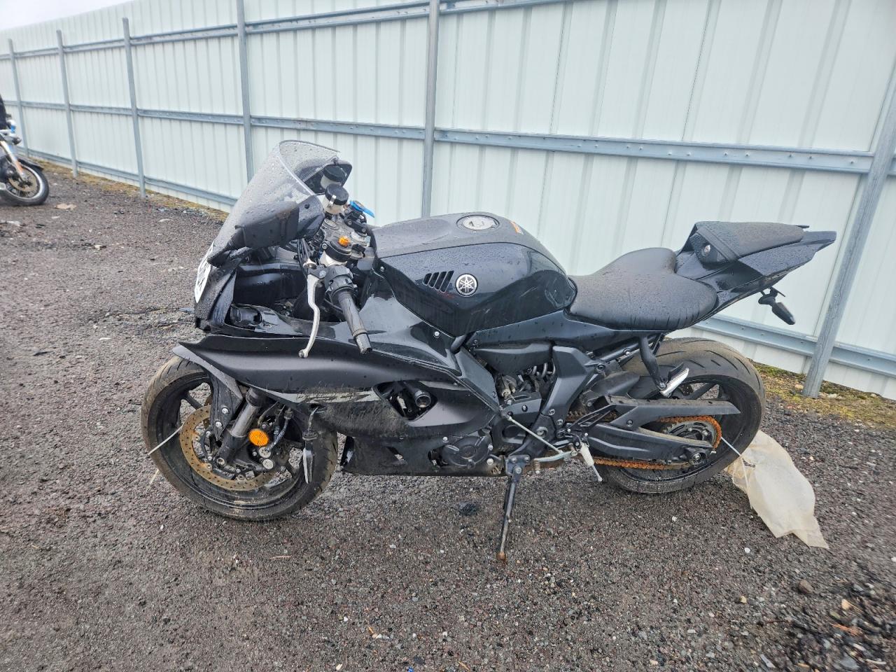 Yamaha Yzfr7