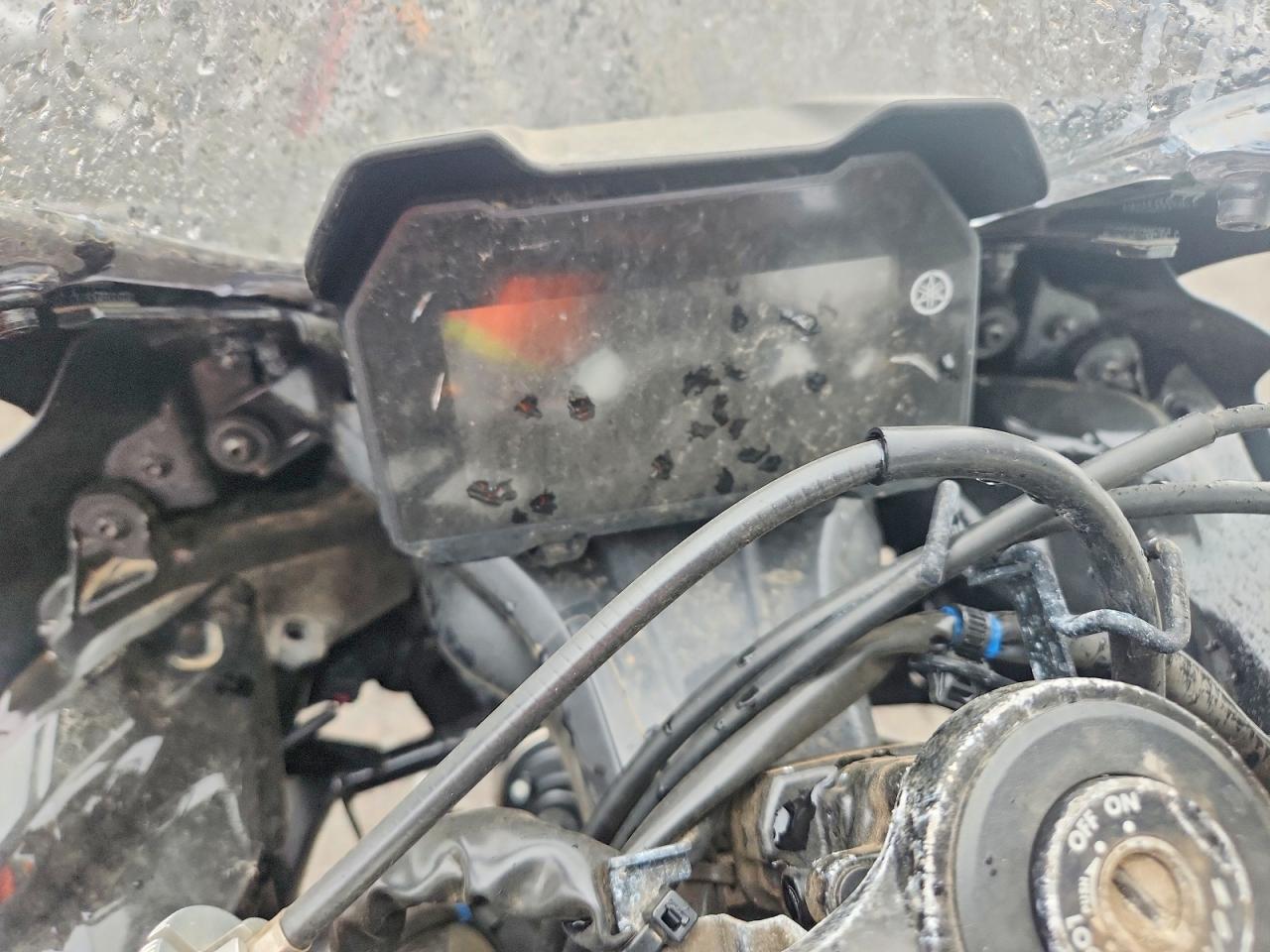 Yamaha Yzfr7