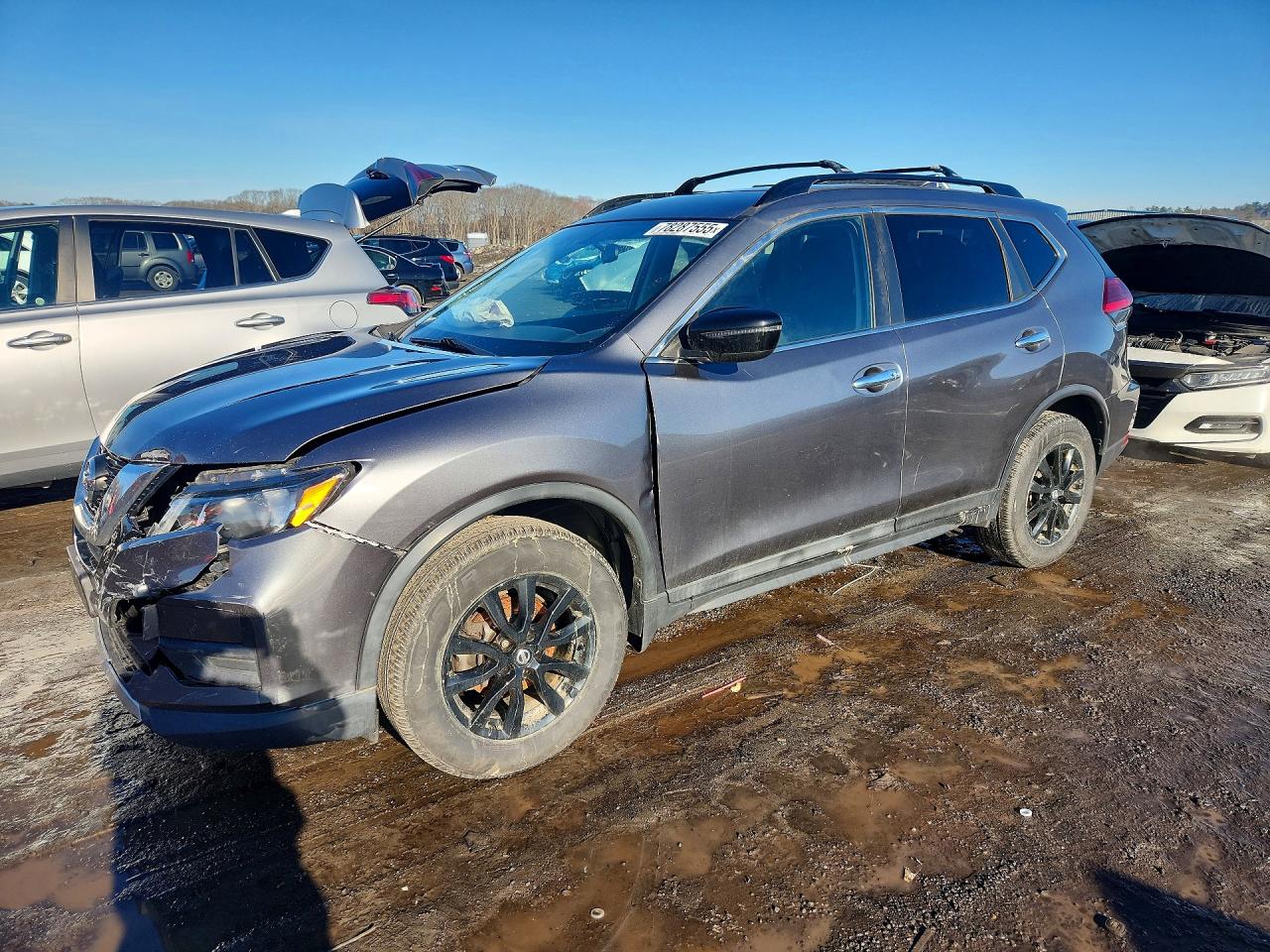 Salvage Nissan Rogue Image
