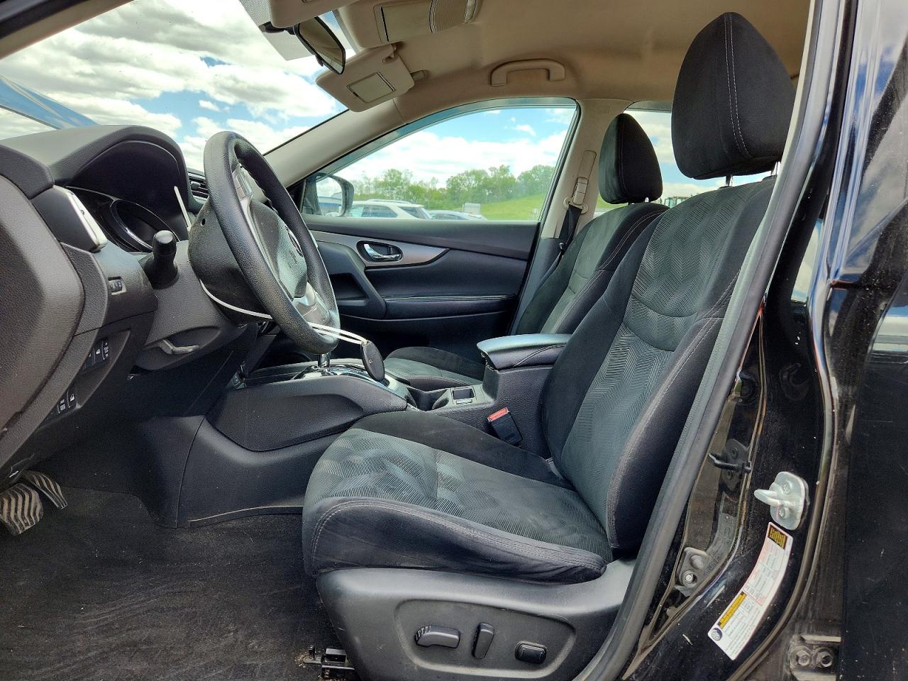 Nissan Rogue Sv