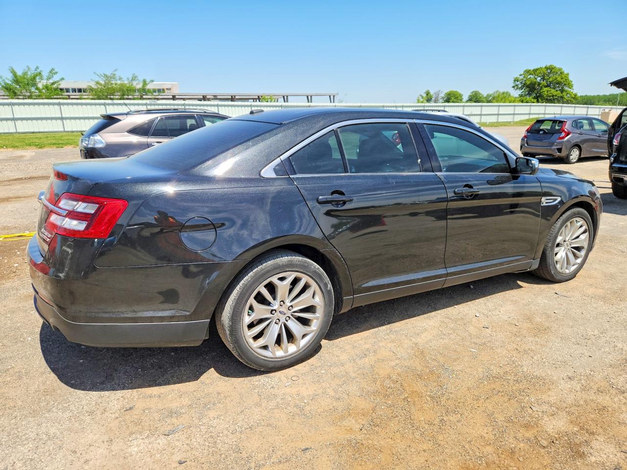 Ford Taurus Limited