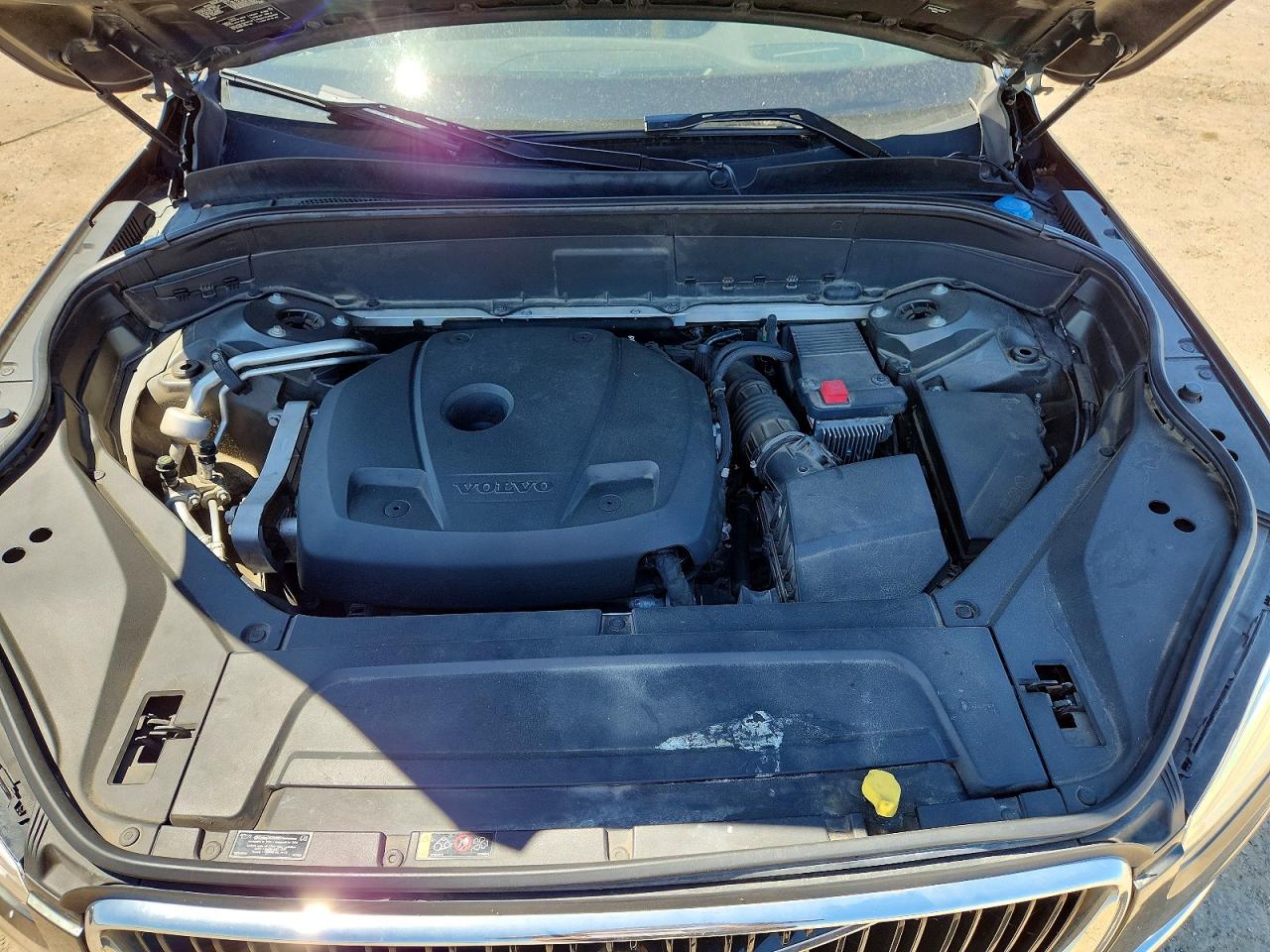 Volvo XC90 T6