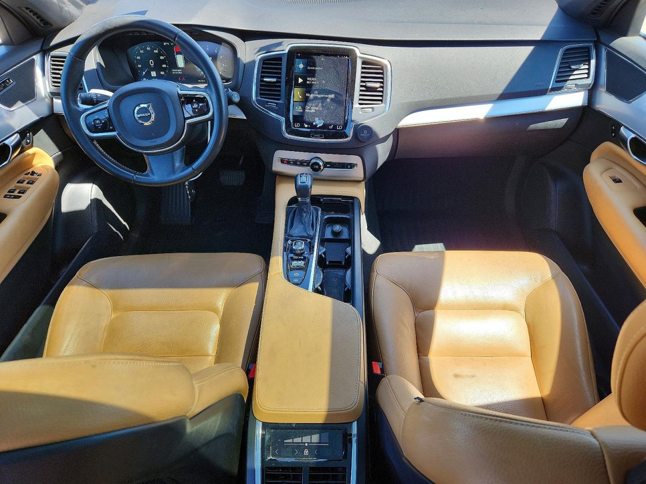 Volvo XC90 T6