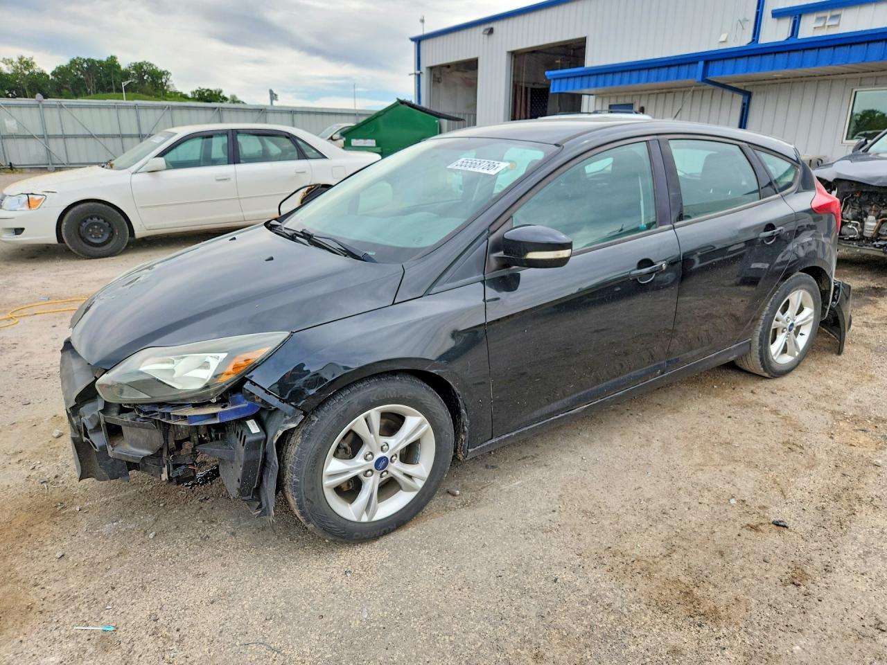 Salvage Ford Focus Image
