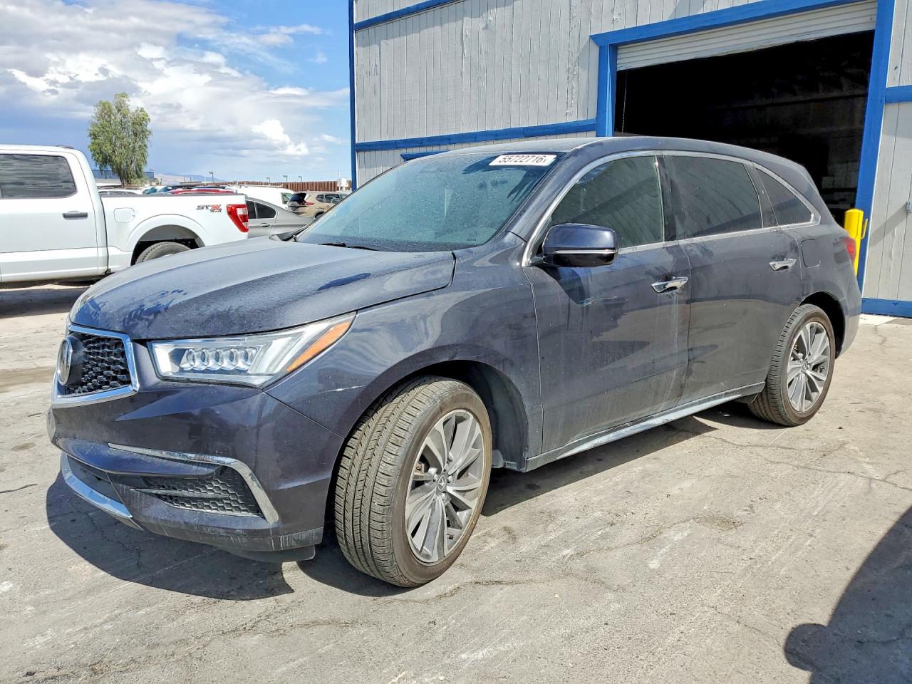 Salvage Acura MDX Image