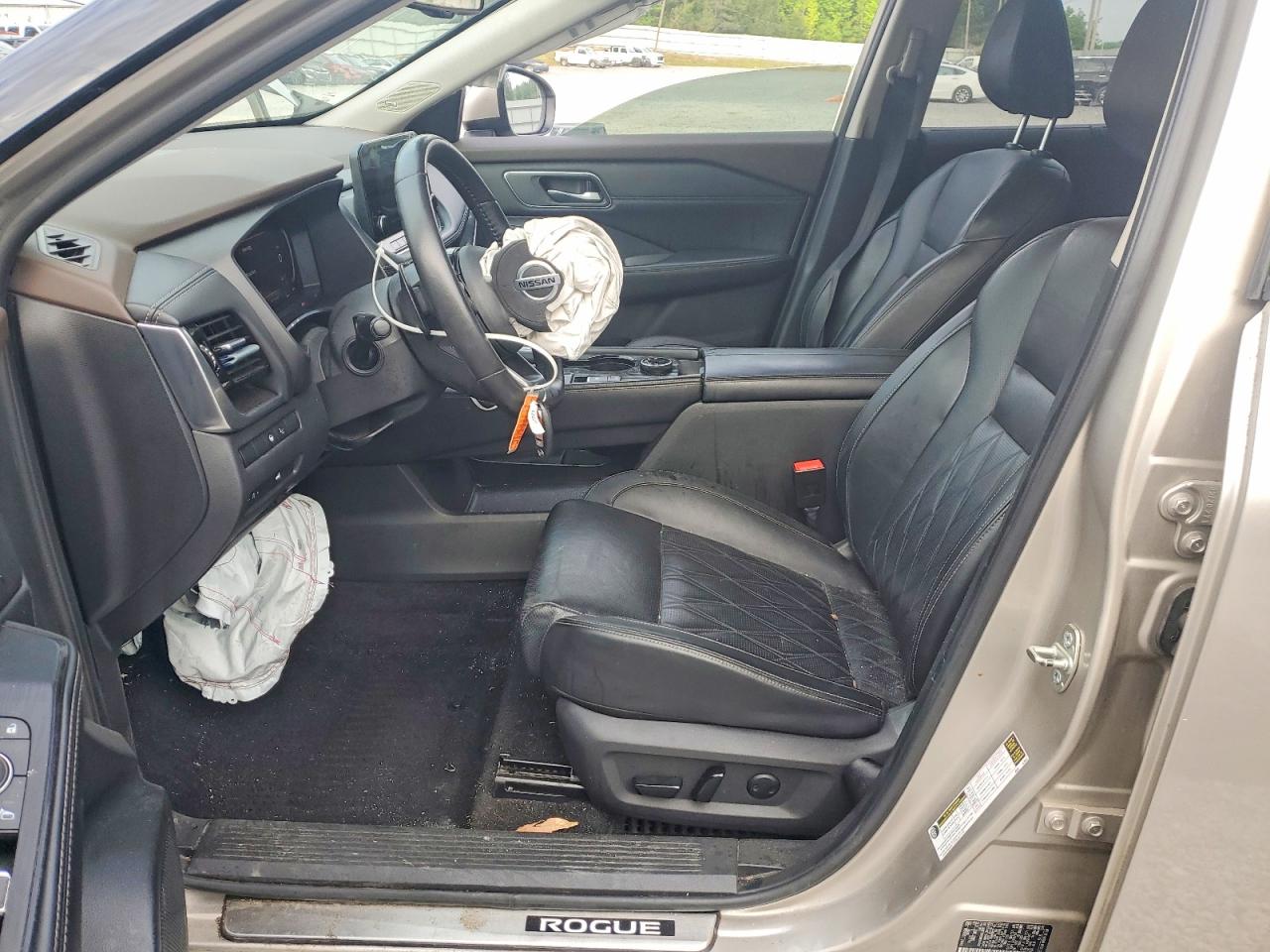 Nissan Rogue Platinum