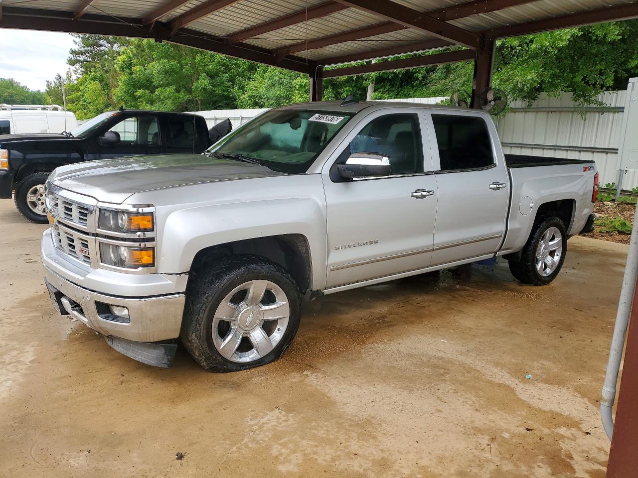 Salvage Chevrolet Silverado Image