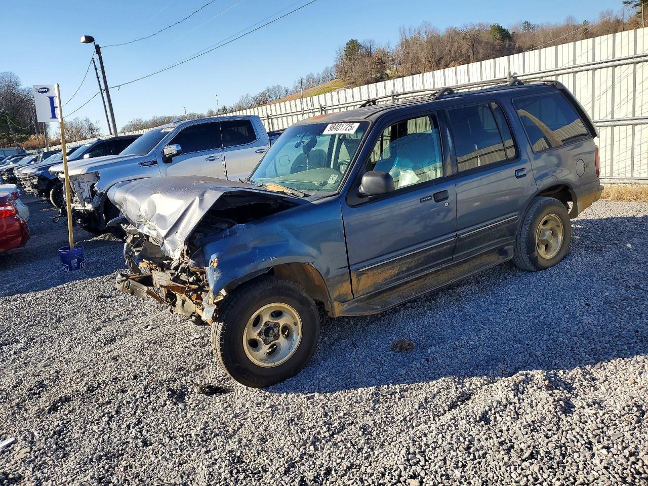 Salvage Ford Explorer Image