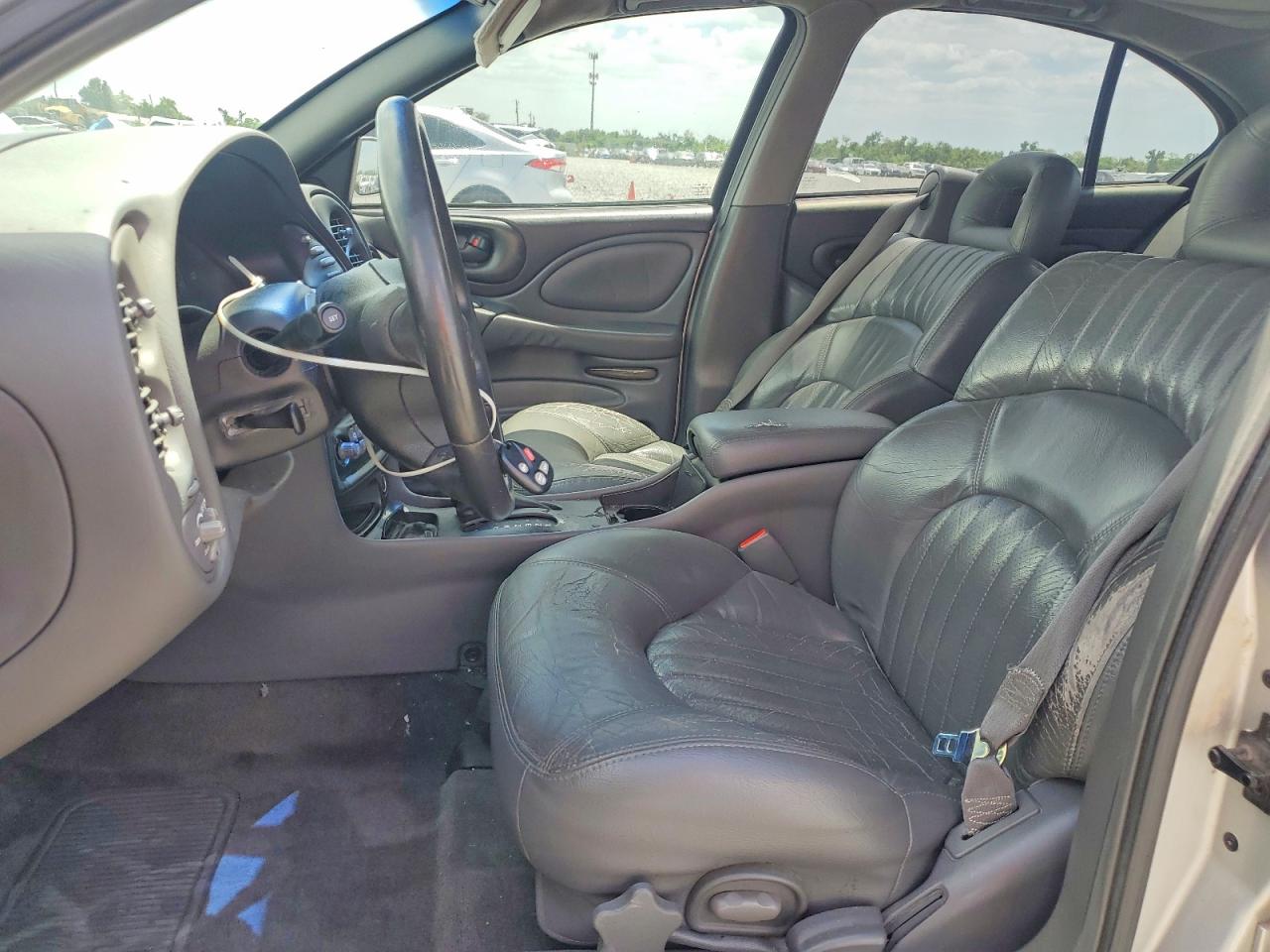 Pontiac Bonneville Se