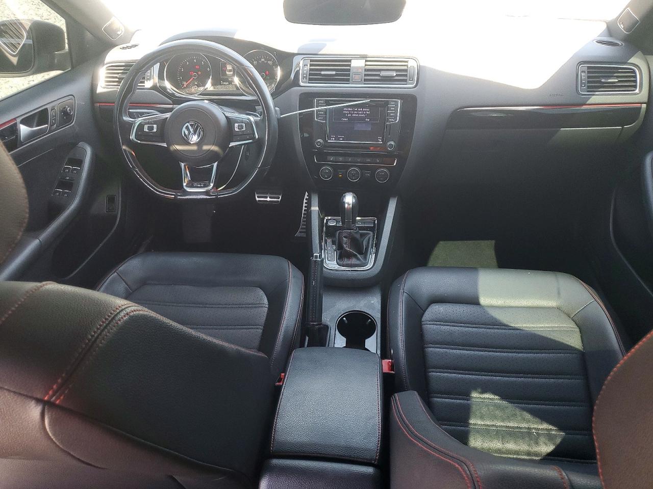 Volkswagen Jetta Gli