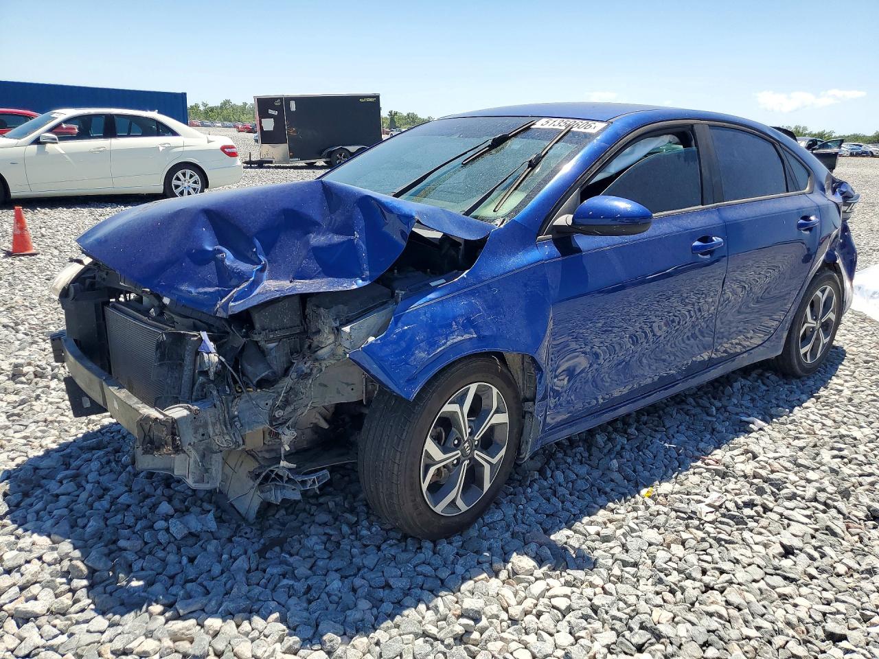 Salvage Kia Forte Image