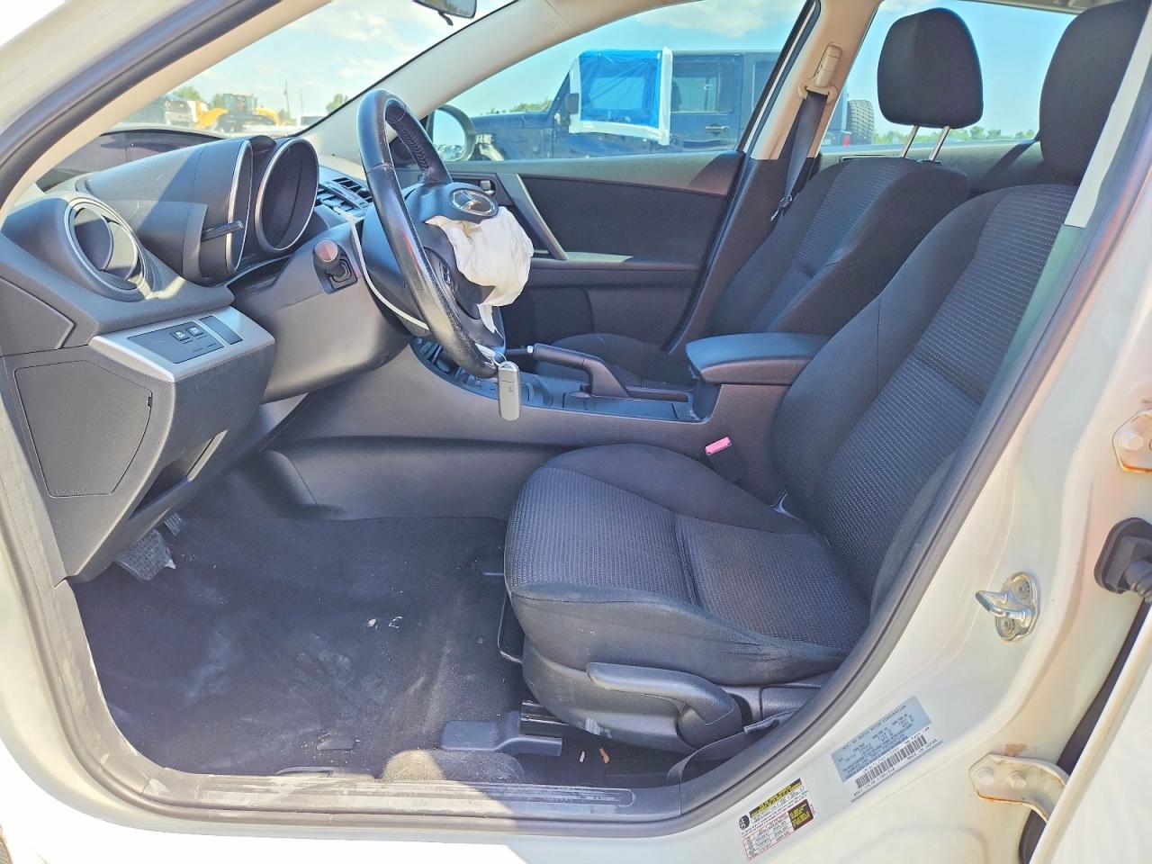 Mazda 3 I