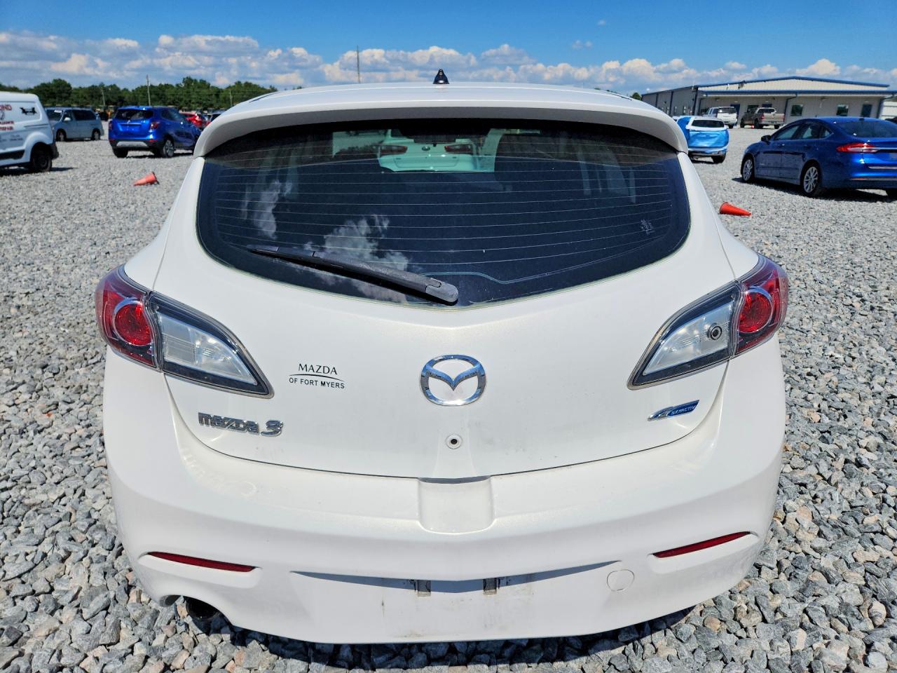 Mazda 3 I