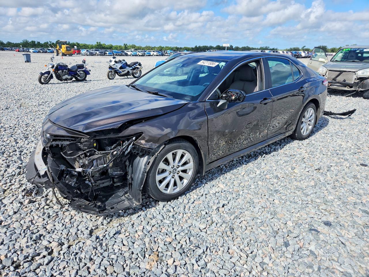 Salvage Toyota Camry Image