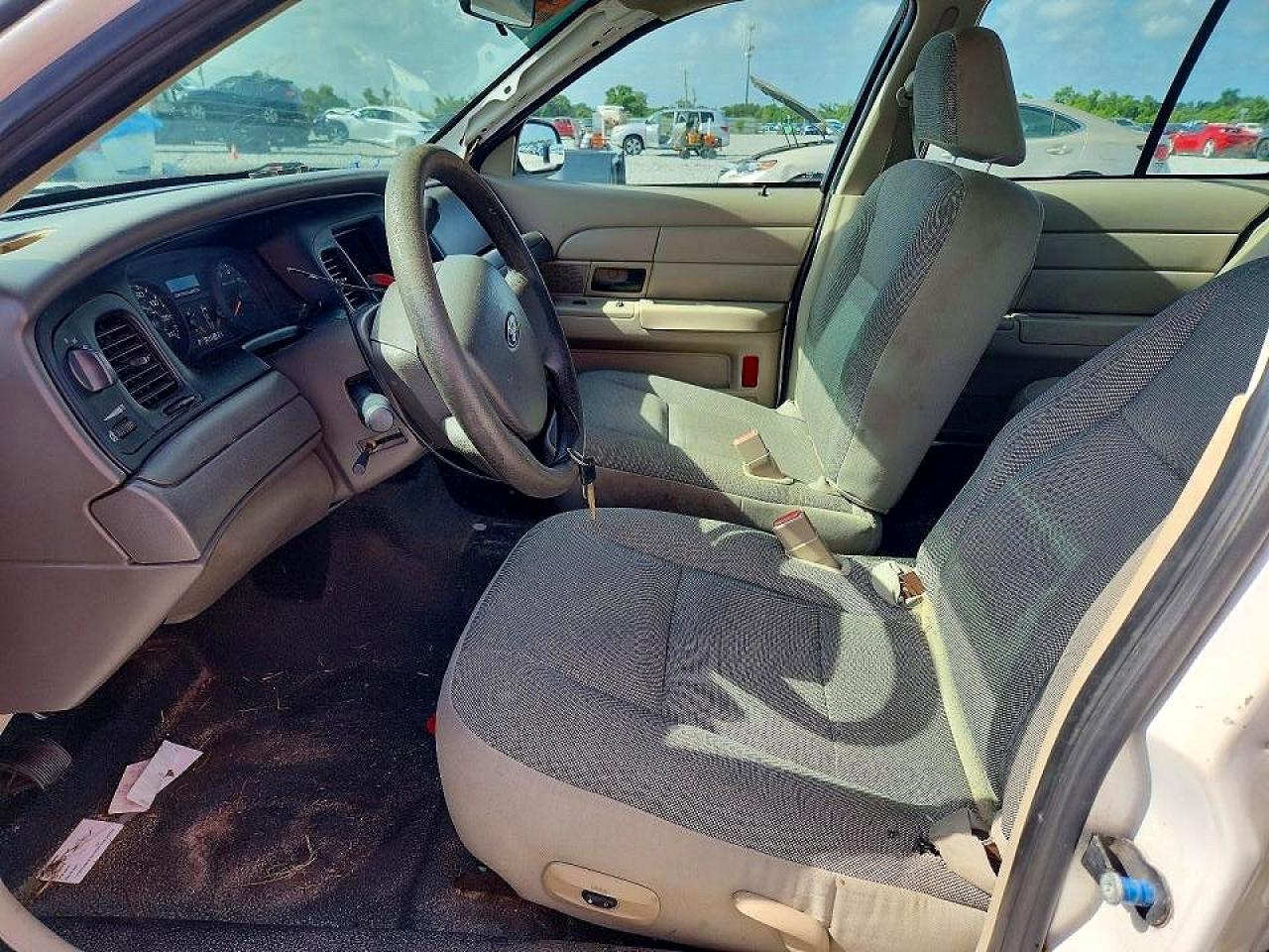 Ford Crown Vic Police Interceptor