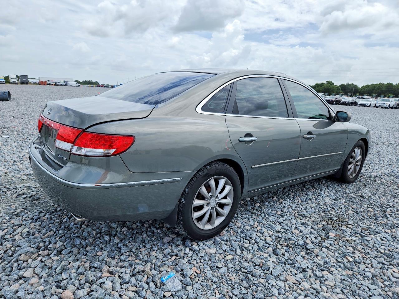 Hyundai Azera Se