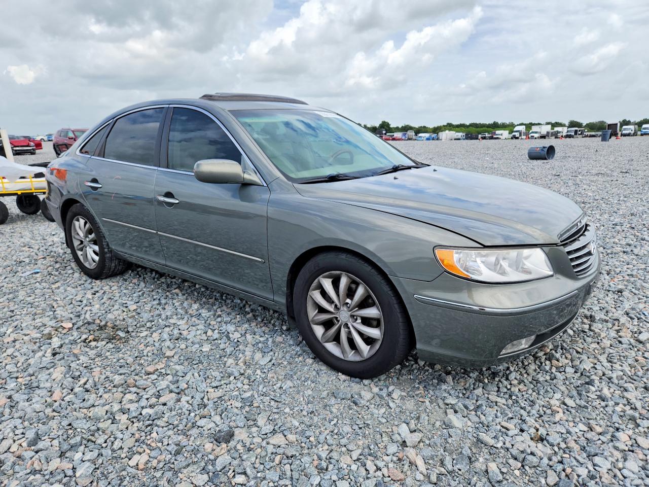Hyundai Azera Se