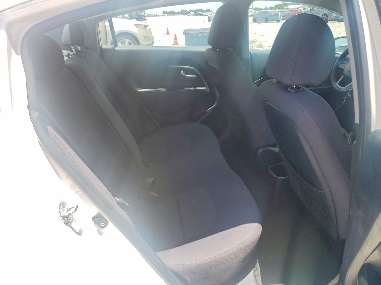Kia Rio Lx