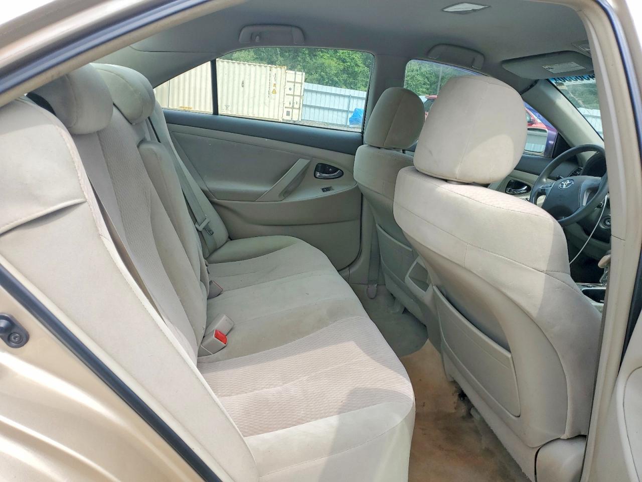 Toyota Camry Base