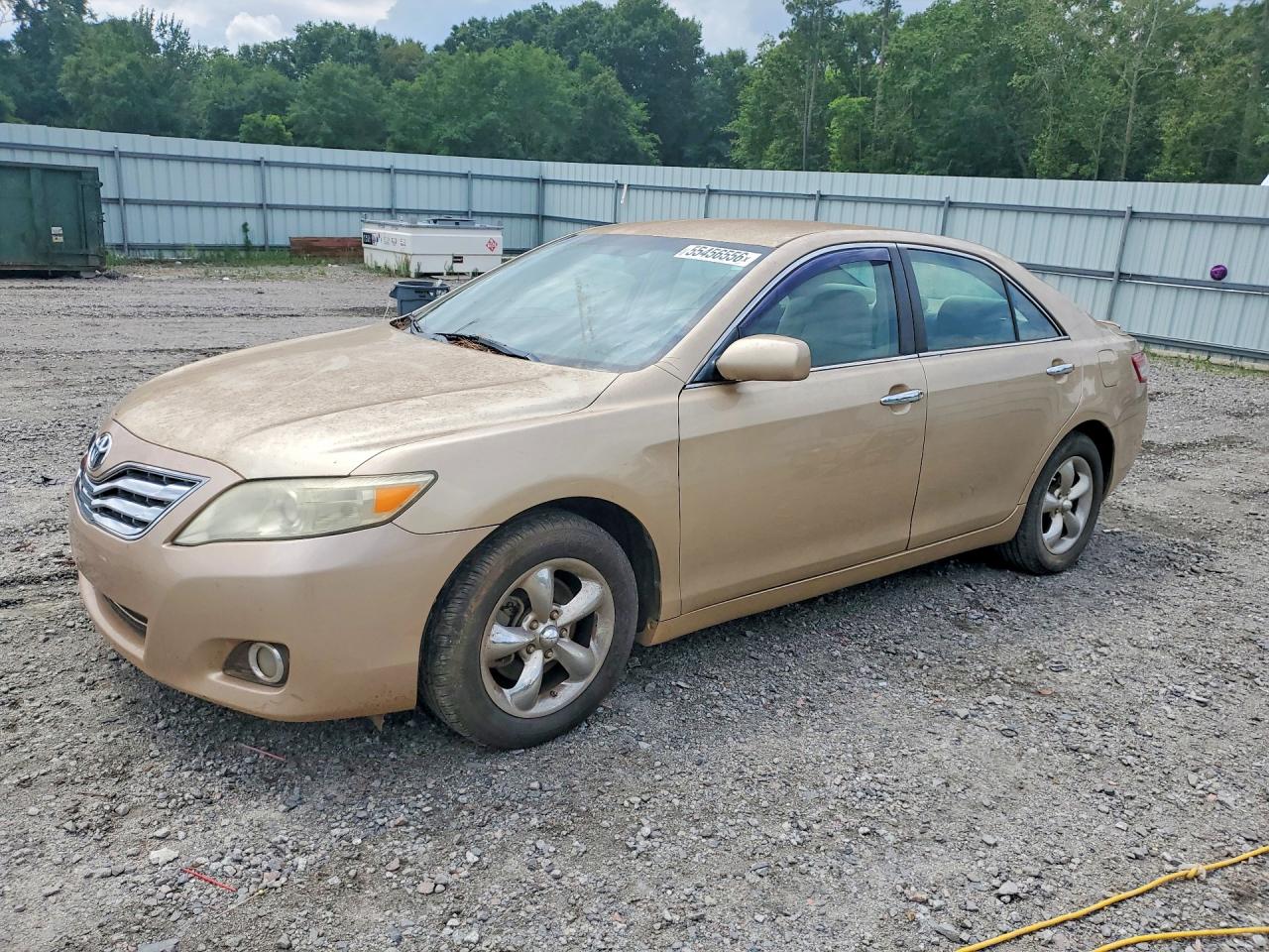 Salvage Toyota Camry Image