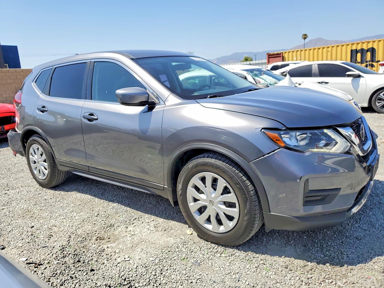 Nissan Rogue S