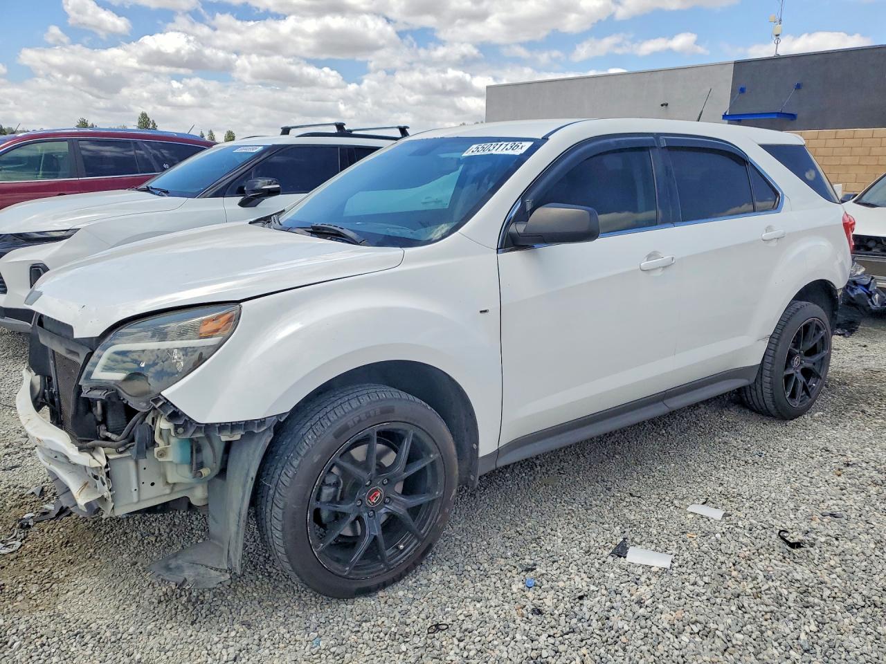 Salvage Chevrolet Equinox Image