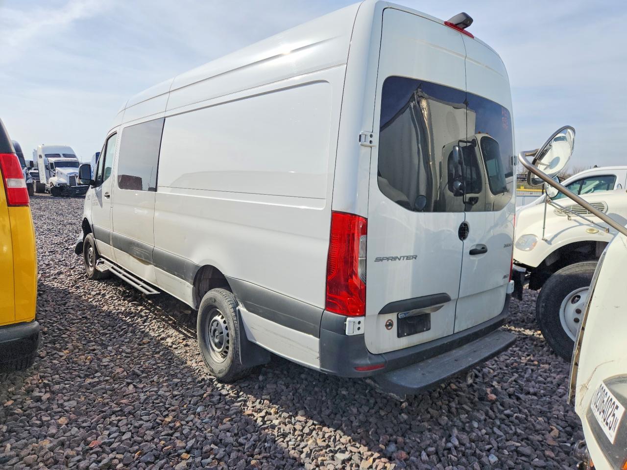 Mercedes-Benz Sprinter 2500
