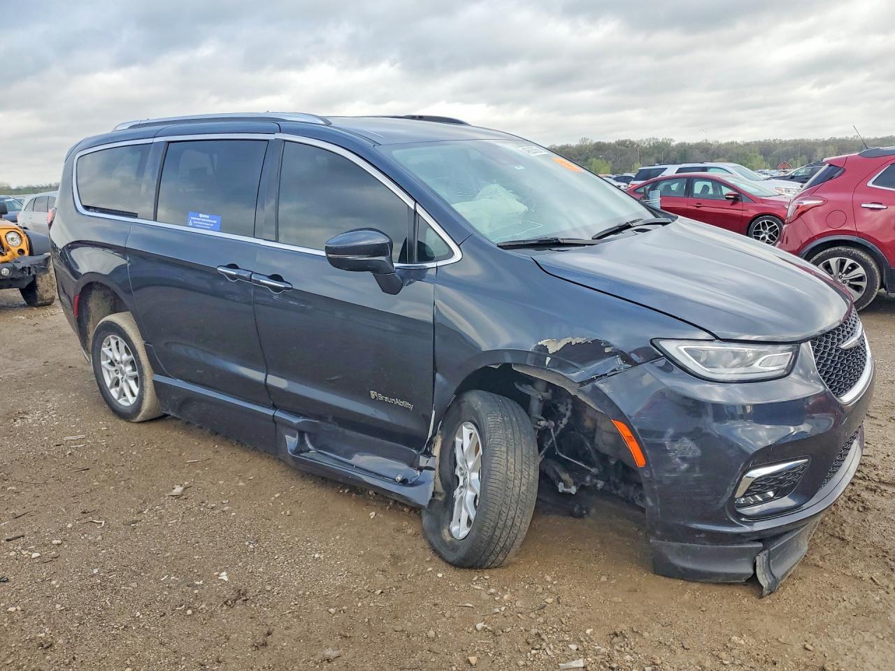 Chrysler Pacifica Touring L
