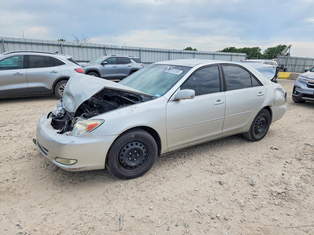 Salvage Toyota Camry Image