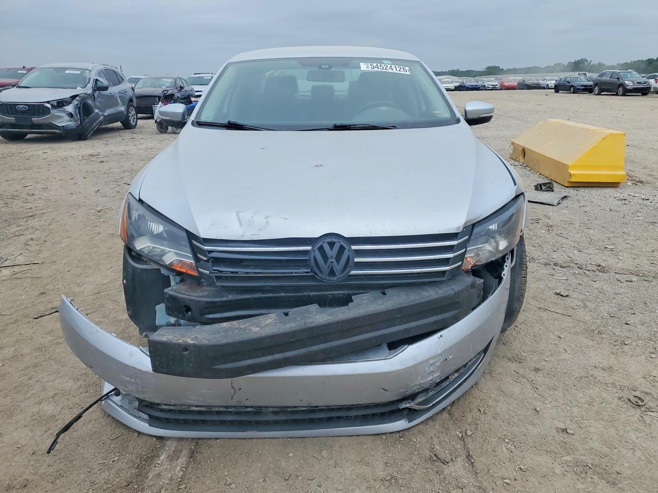Volkswagen Passat S