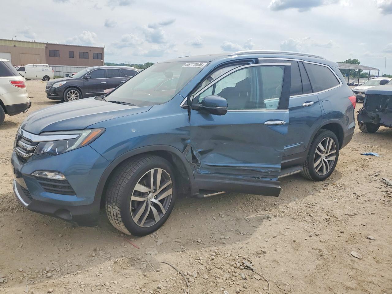 Salvage Honda Pilot Image