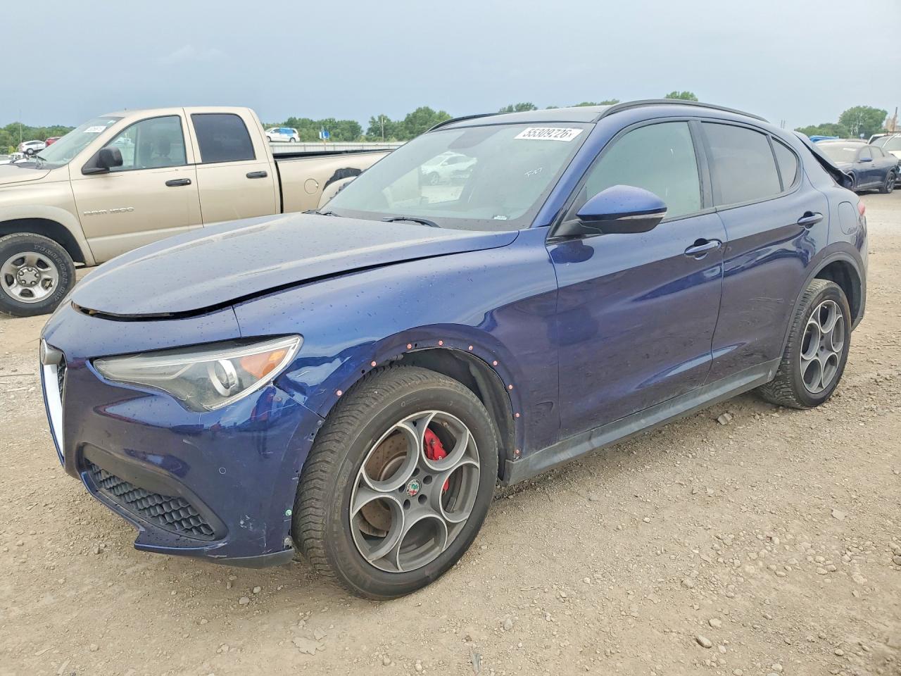 Salvage Alfa Romeo Stelvio Image