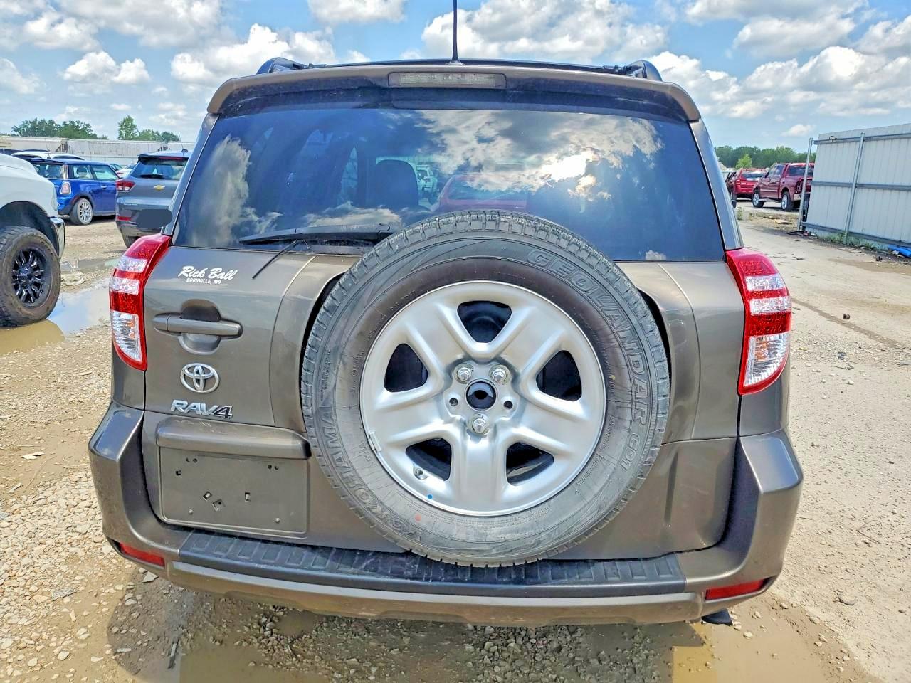 Toyota RAV4 Base