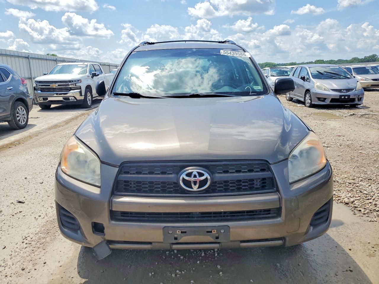 Toyota RAV4 Base