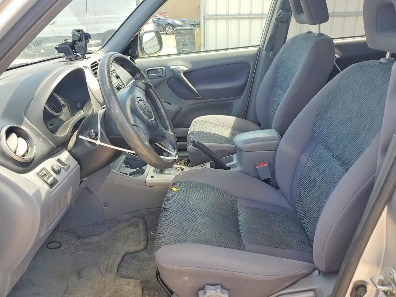 Toyota RAV4 Base