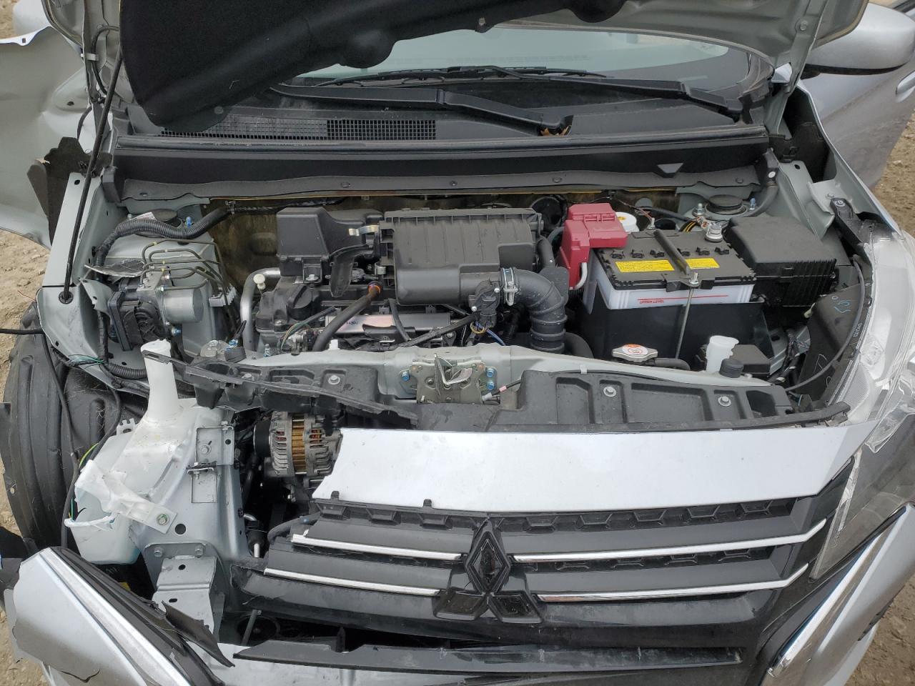 Mitsubishi Mirage Es