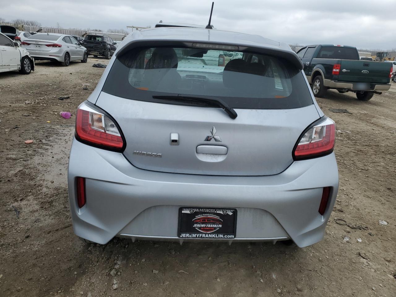 Mitsubishi Mirage Es