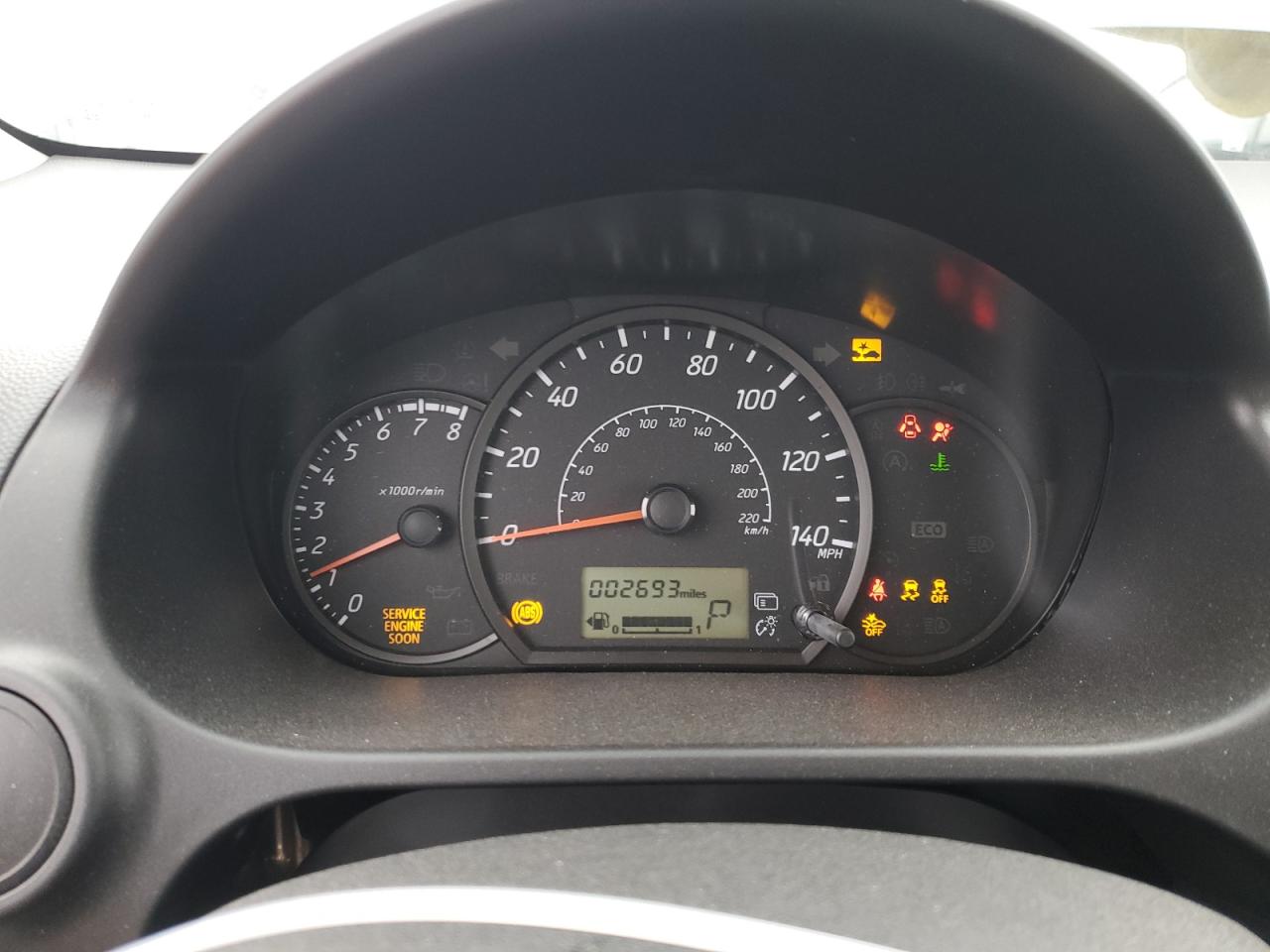 Mitsubishi Mirage Es