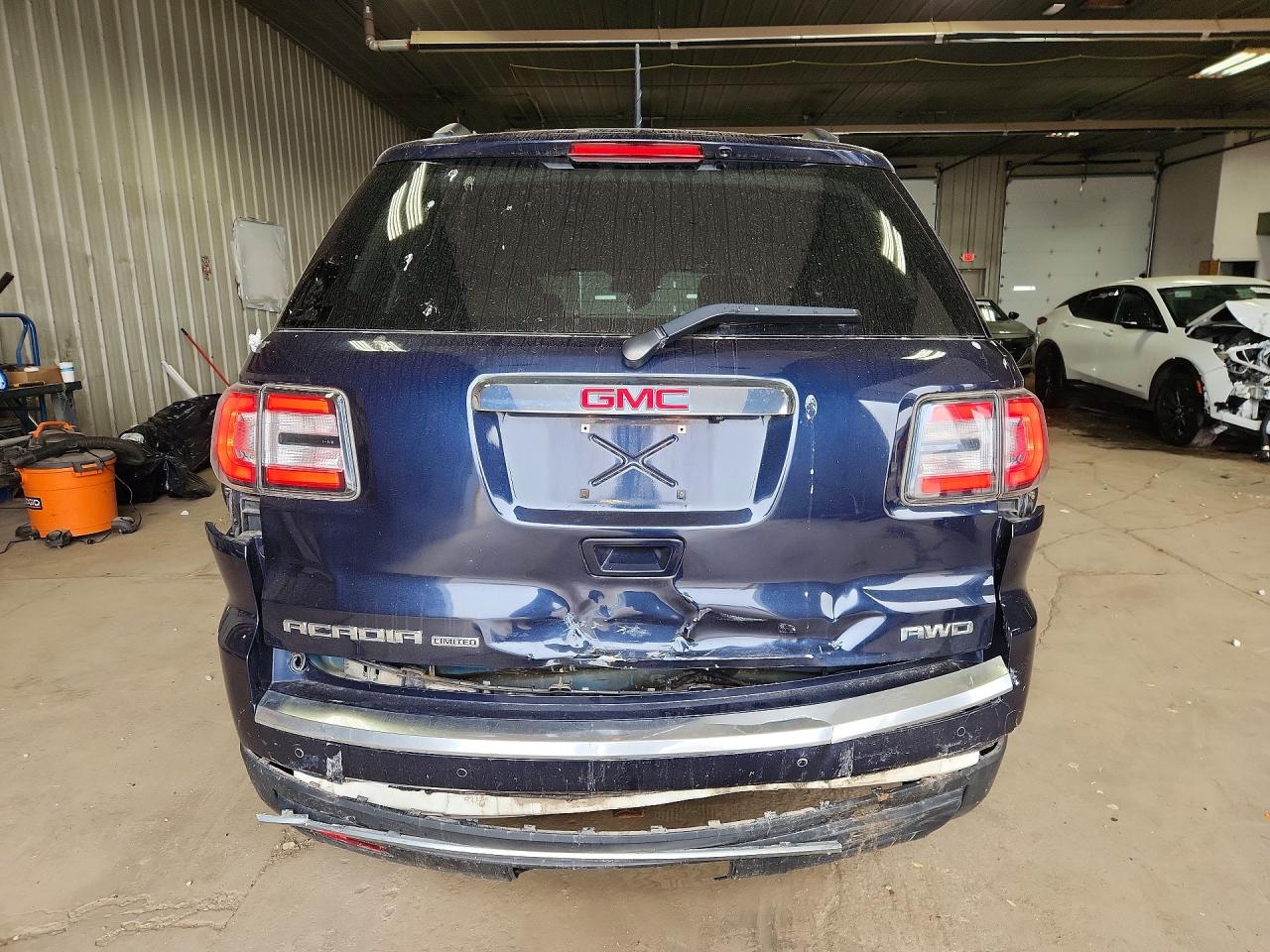 GMC Acadia Slt-2
