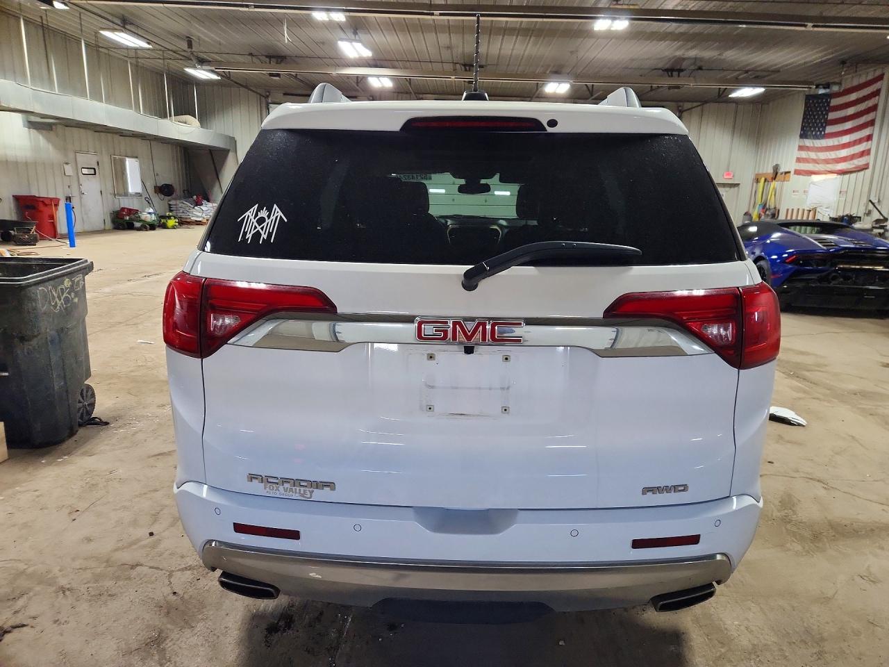 GMC Acadia Denali